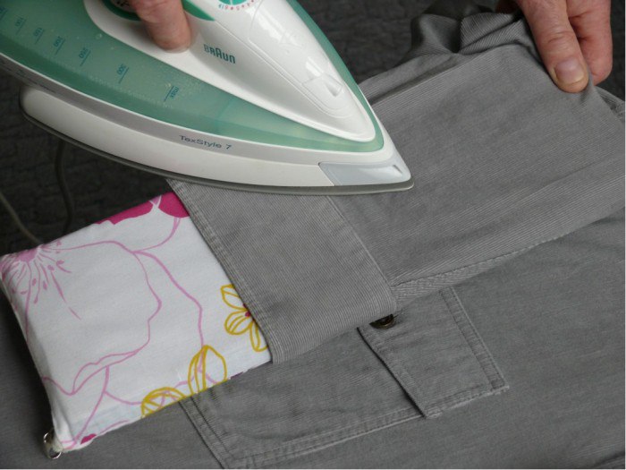 Как разгладить складки на одежде