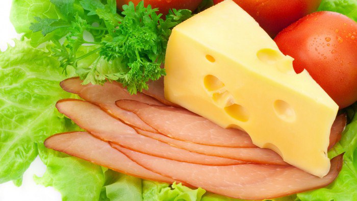 Рецепт № 1 – закуска с ветчиной, сыром и овощами