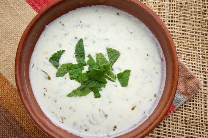 Рецепт холодного летнего супа с кефиром и баклажанами