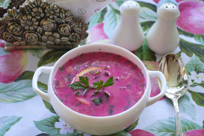 Рецепт литовского супа со свеклой на кефире