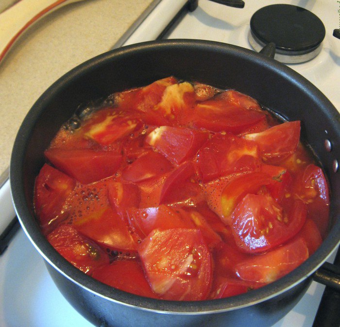 Рецепт приготовления помидоров в томатном соке на зиму
