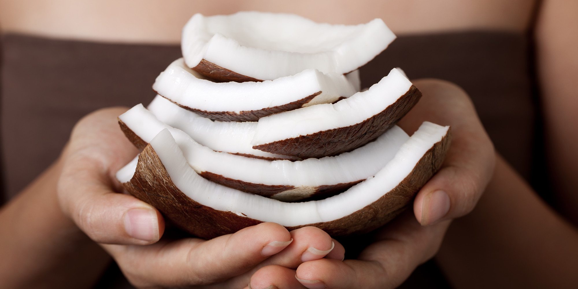Чем полезно масло кокоса для волос?