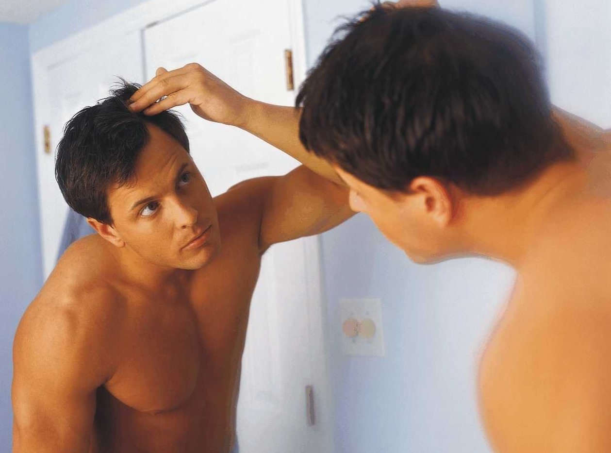 Что делать, если постепенно выпадают волосы у мужчин?