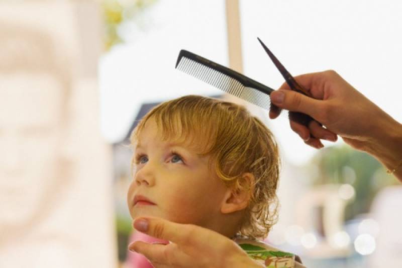 Что делать, если у ребенка плохо растут или отсутствуют волосы