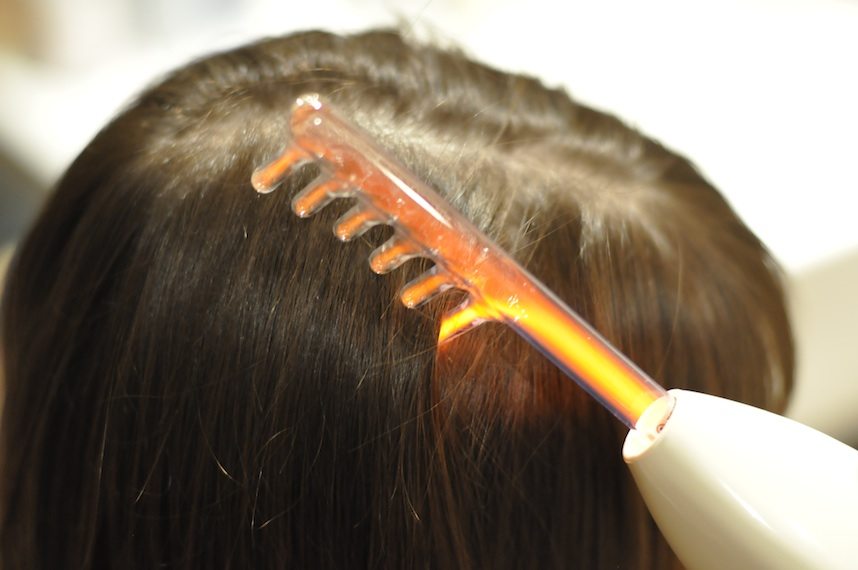 Лечение волос «Дарсонвалем»
