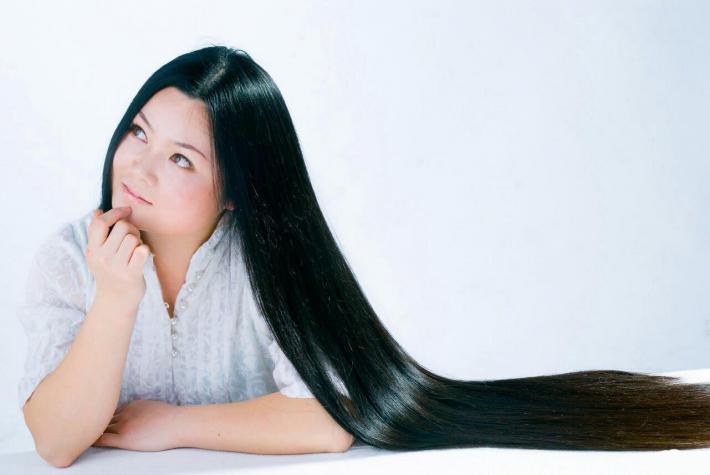 Обзор популярных спреев для ускорения роста волос
