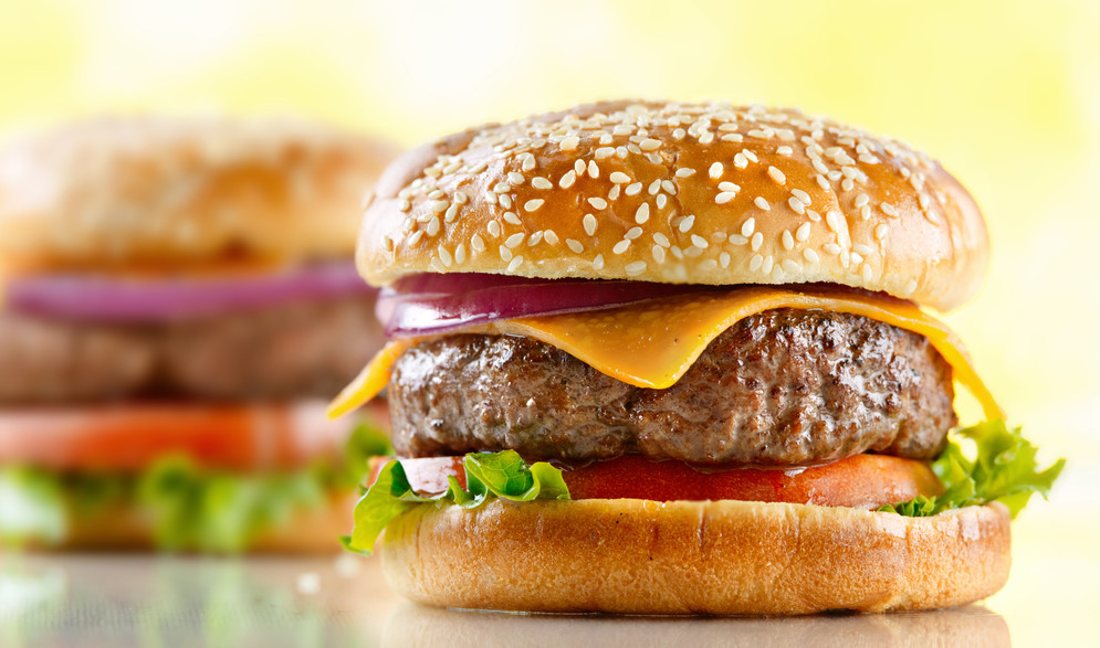 Почему калорийность блюд в Макдональдсе высокая
