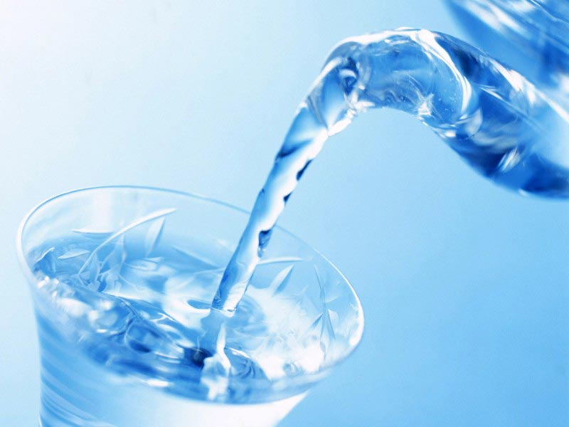 Какая вода полезна для организма человека?