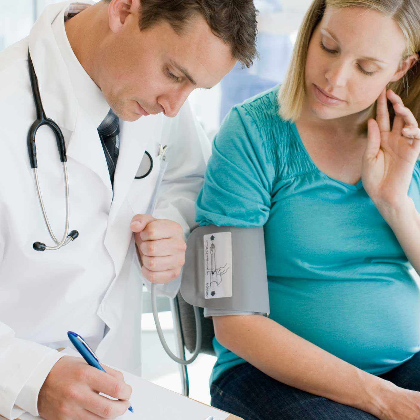 Витамины Элевит и другие комплексы при планировании беременности